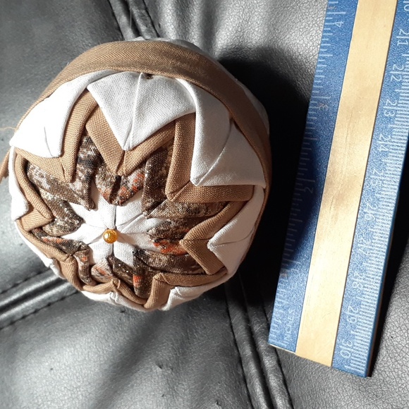 #23 NWOT Christmas Ornament - Picture 3 of 3